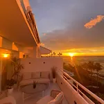 Front Miraflores